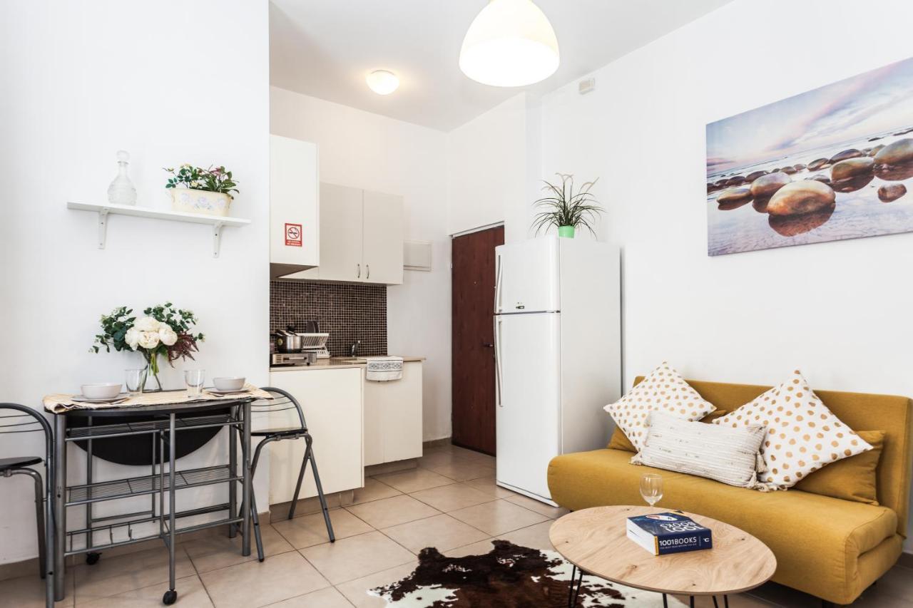 Sweet Home On The Beach Tel Aviv Exterior foto