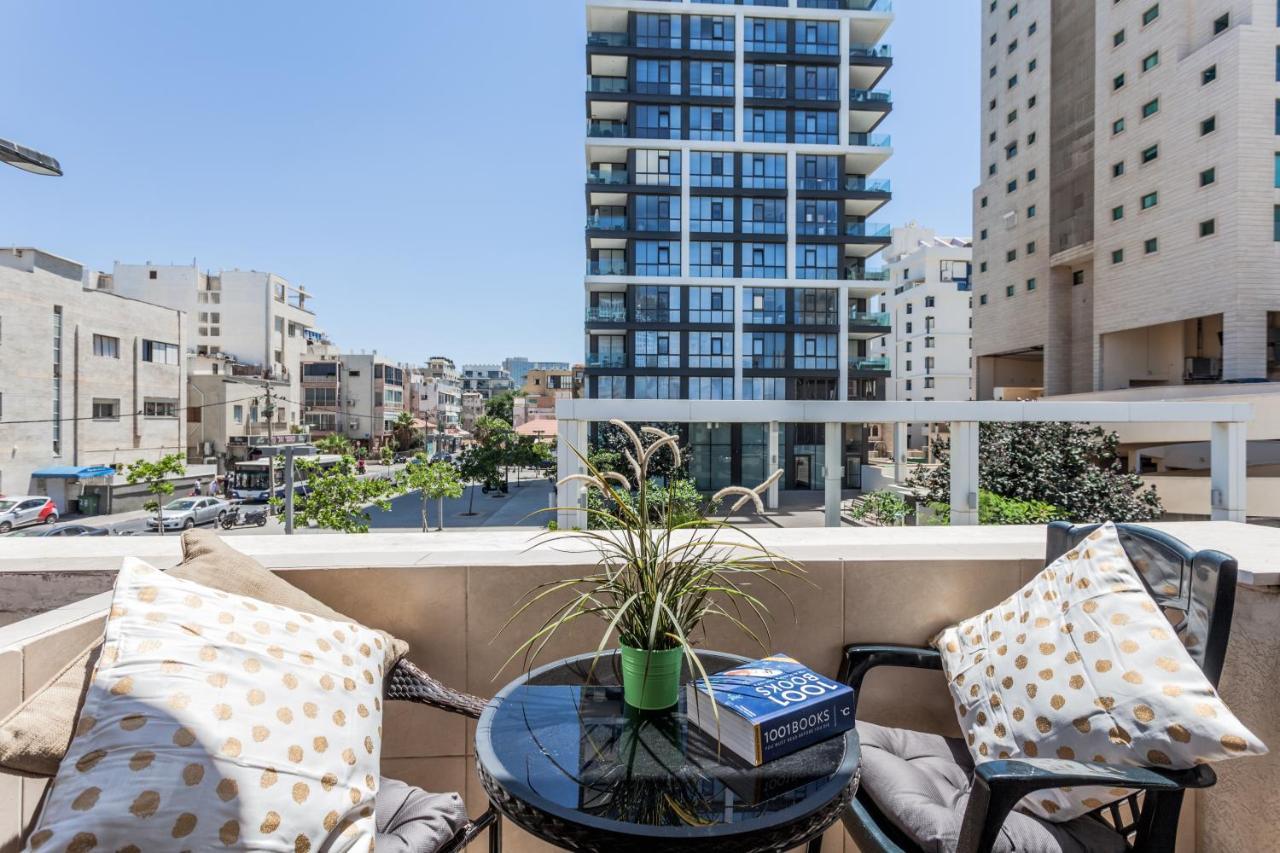 Sweet Home On The Beach Tel Aviv Exterior foto